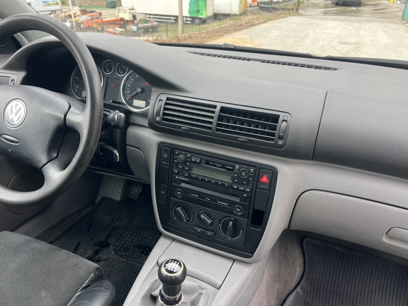VW Passat 1.9TDI-130 коня, Highline, Клима, Нов внос, , , снимка 9 - Автомобили и джипове - 51910267