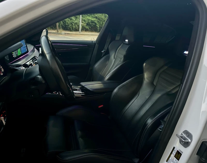 BMW M5 Competition, снимка 16 - Автомобили и джипове - 52385675