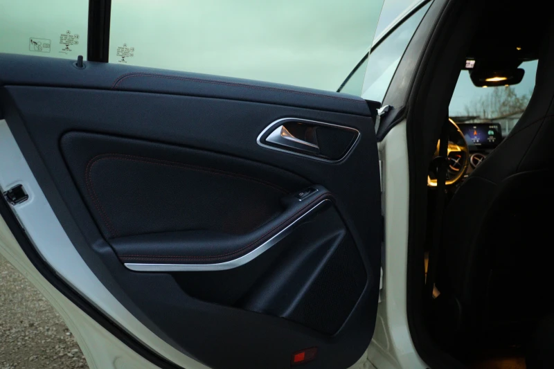 Mercedes-Benz CLA 220 CDI = FULL MAX = AMG LINE = 7G-TRONIC= 2013 = , снимка 8 - Автомобили и джипове - 52597410