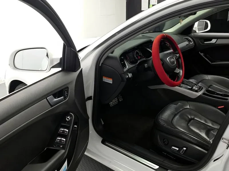 Audi A4 2.0 TDI, снимка 10 - Автомобили и джипове - 54143592