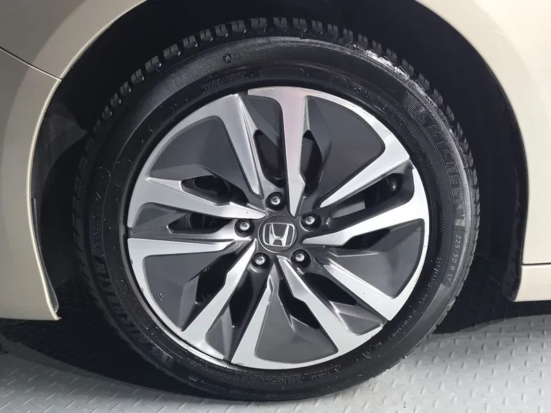Honda Accord 2.0 Hybrid Touring, снимка 5 - Автомобили и джипове - 55985359