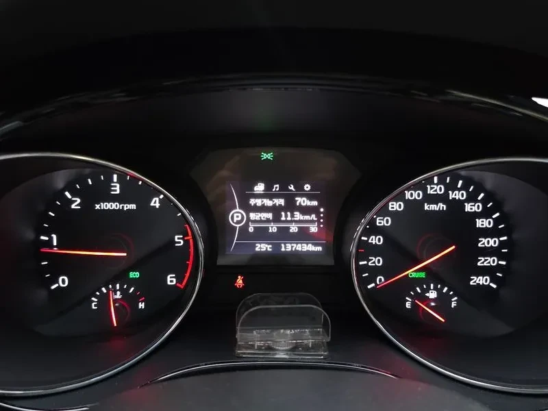Kia Carnival  9-Seater Prestige | Mobile.bg � ����������� 8