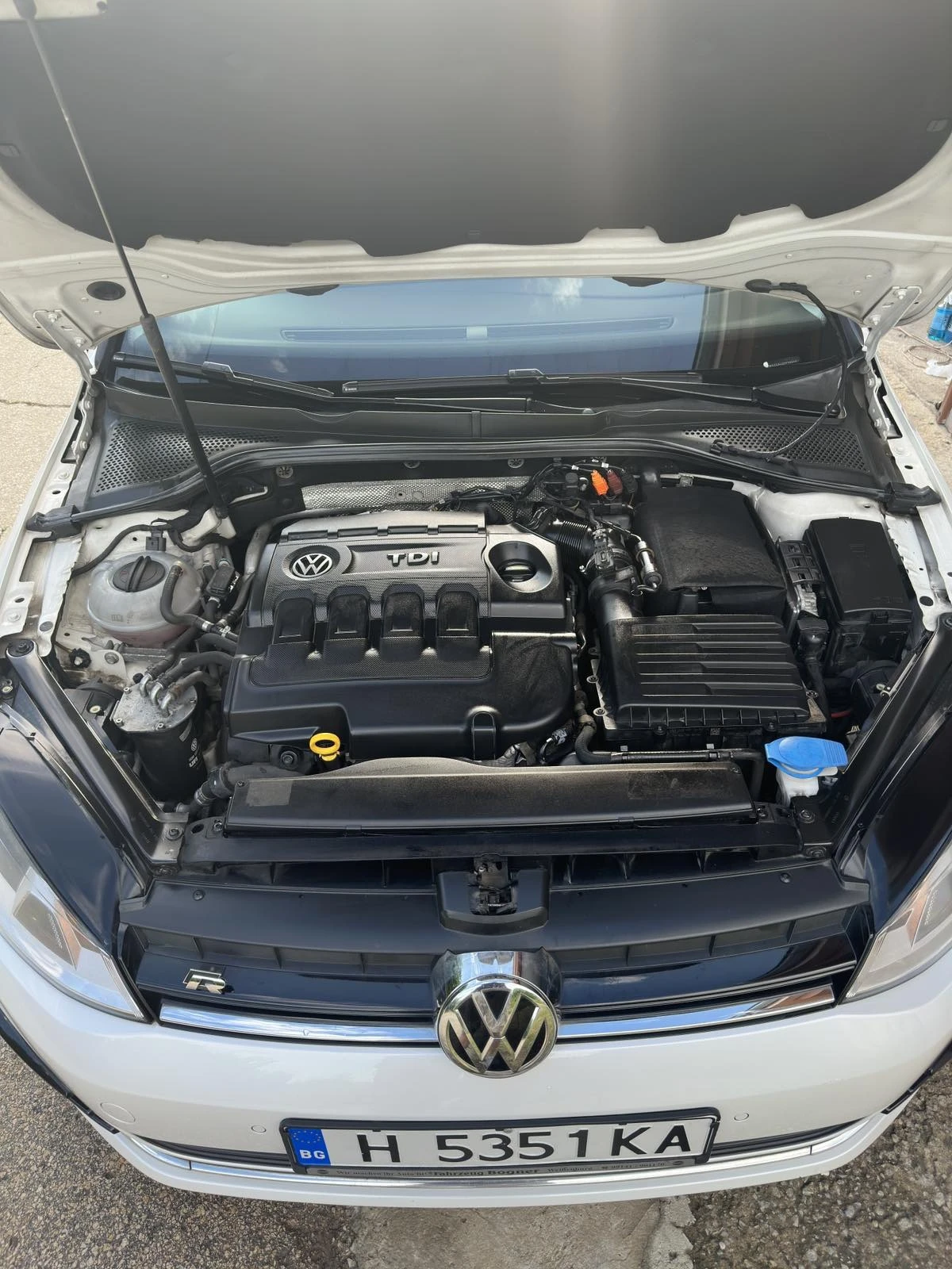 VW Golf 1.6 TDI R-line - изображение 9