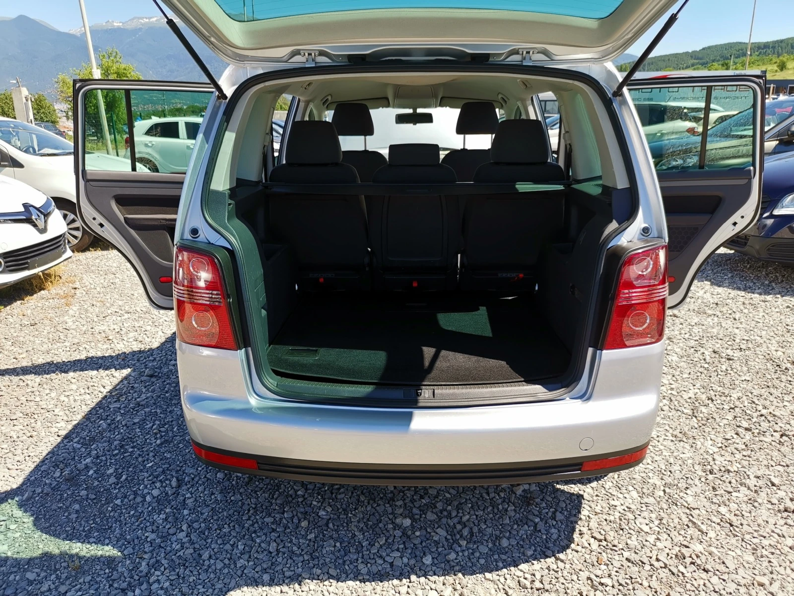 VW Touran 1.6i GPL FACE - изображение 10