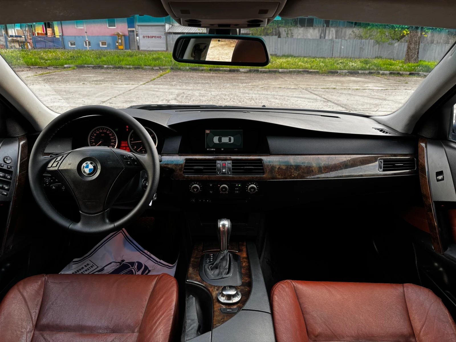 BMW 530 D/КАФЯВА КОЖА/ИТАЛИЯ - изображение 10