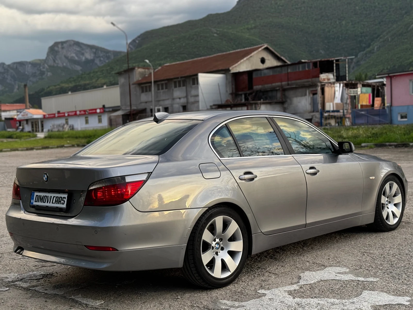 BMW 530 D/КАФЯВА КОЖА/ИТАЛИЯ - изображение 5