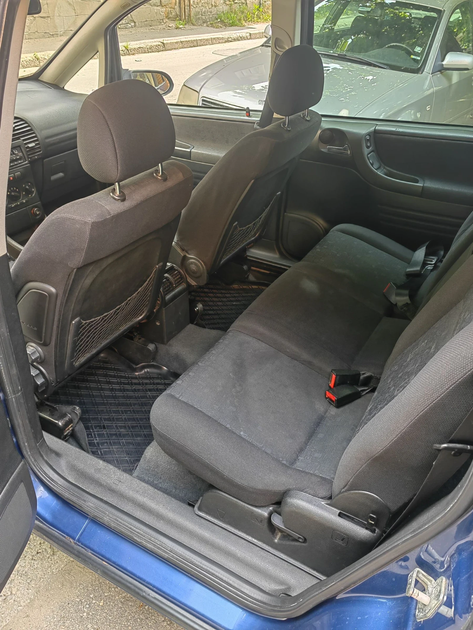 Opel Zafira 2.0 - изображение 8