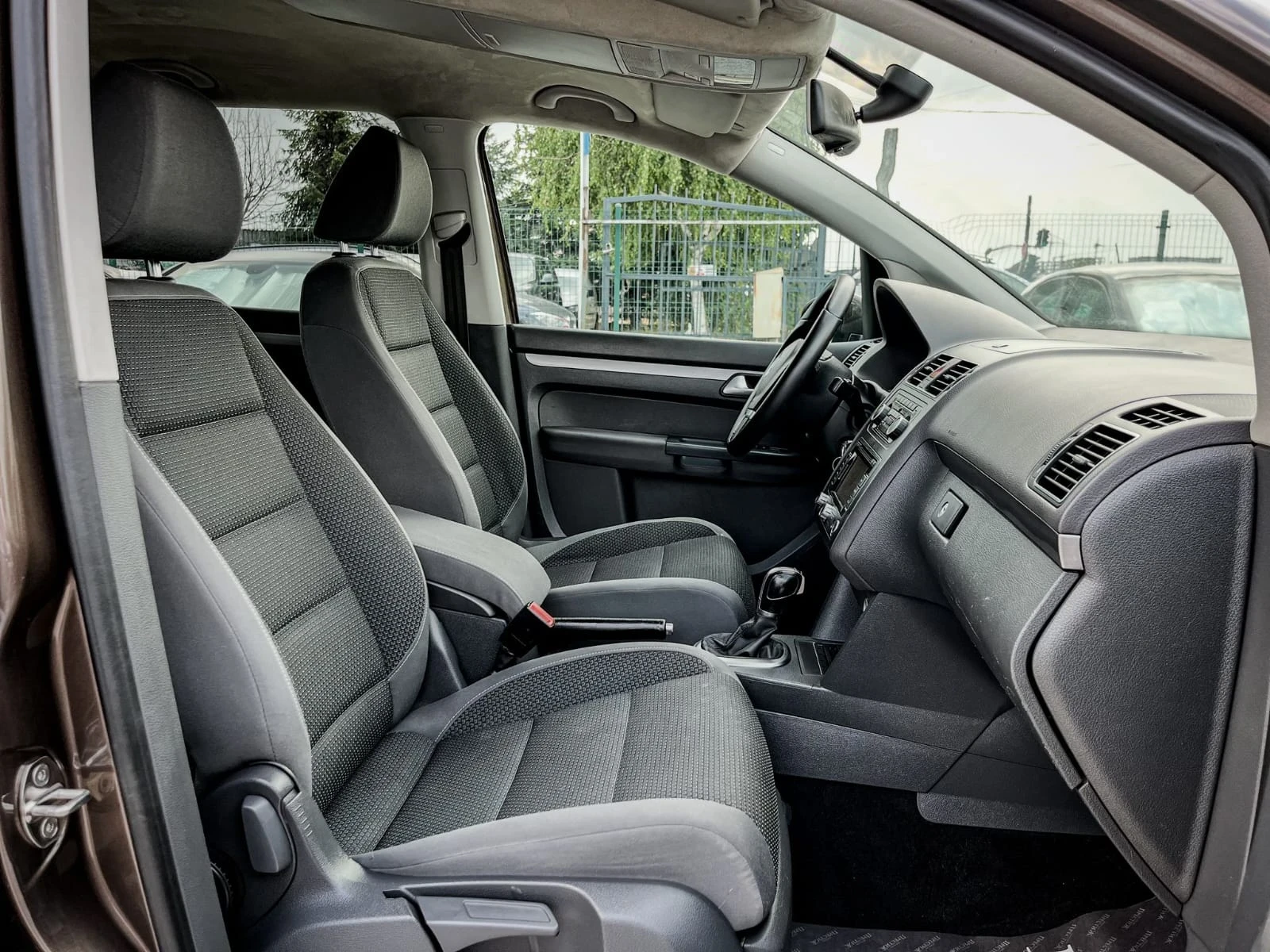 VW Touran 1.6 TDI - DSG - COMMON RAIL - изображение 10