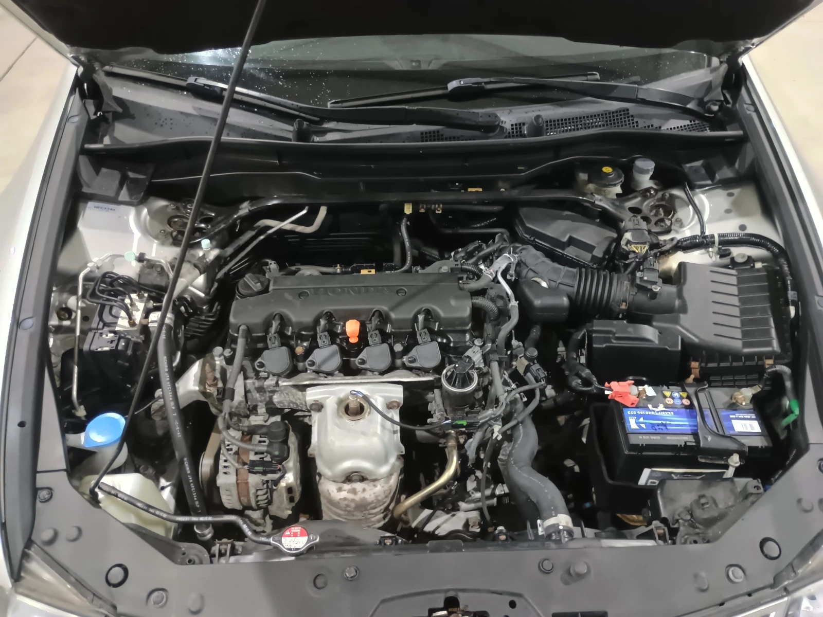 Honda Accord 2.0v-tec 156кс. - изображение 10