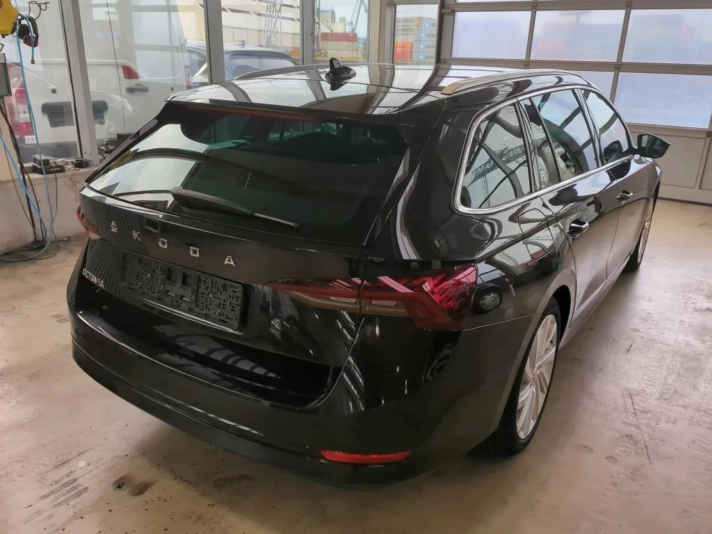Skoda Octavia First Edition 2.0TDI 147824км - изображение 2