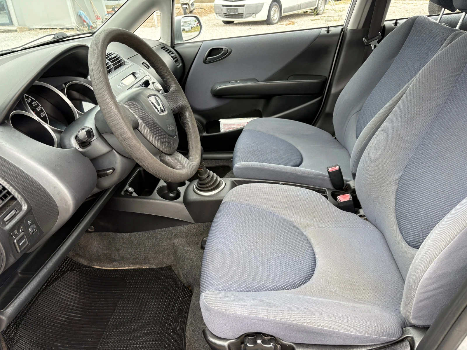 Honda Jazz  - изображение 6