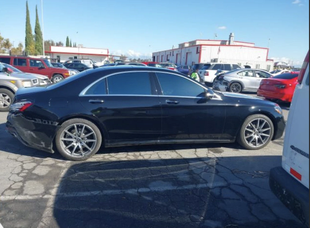 Mercedes-Benz S 560 Дистроник, АMG-pack, Burmester 4D, oбдух, масаж, п - изображение 7