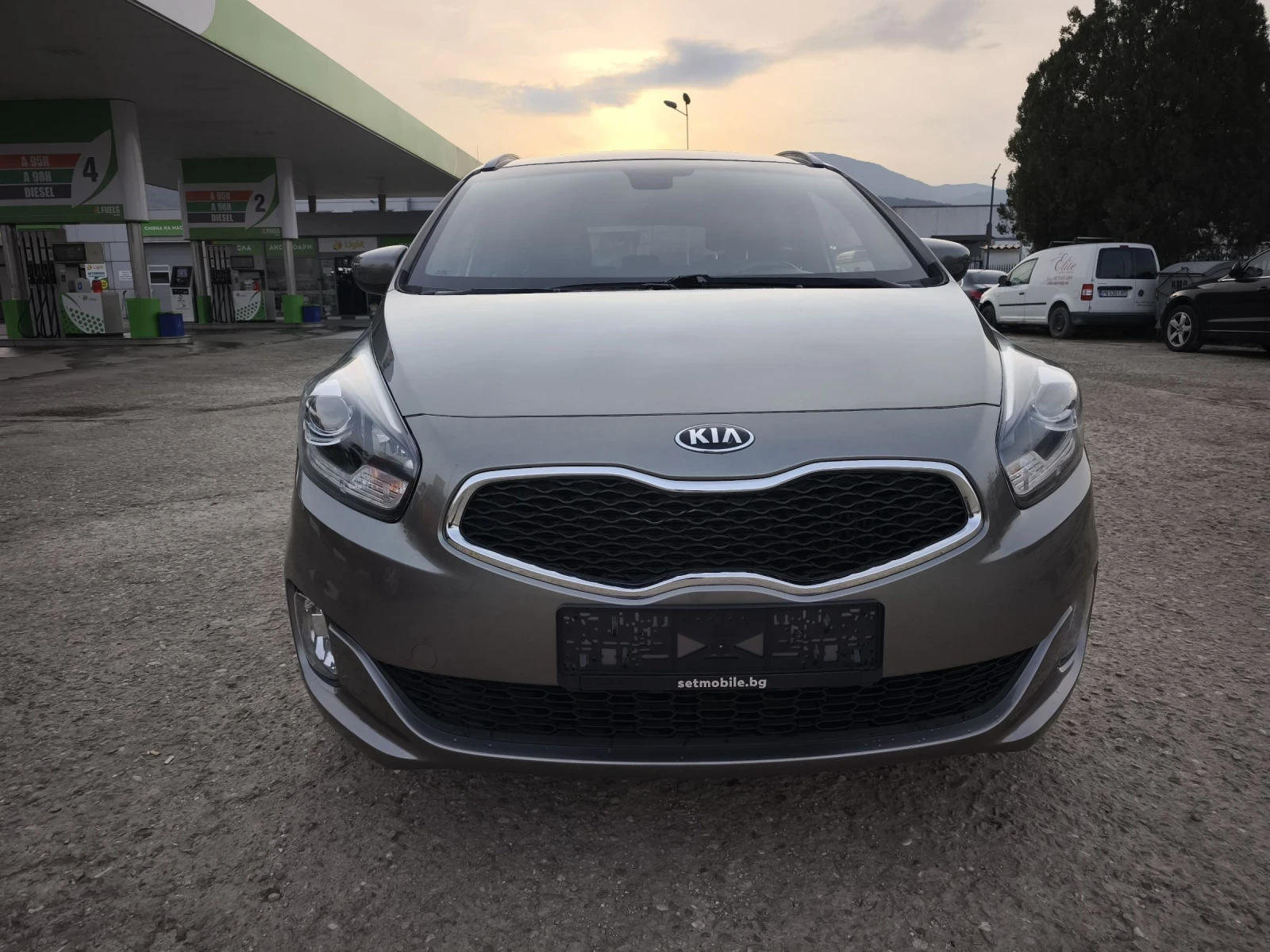 Kia Carens 1.7d EVRO 6B 7M FULL SERVICE NEW !!! - изображение 2