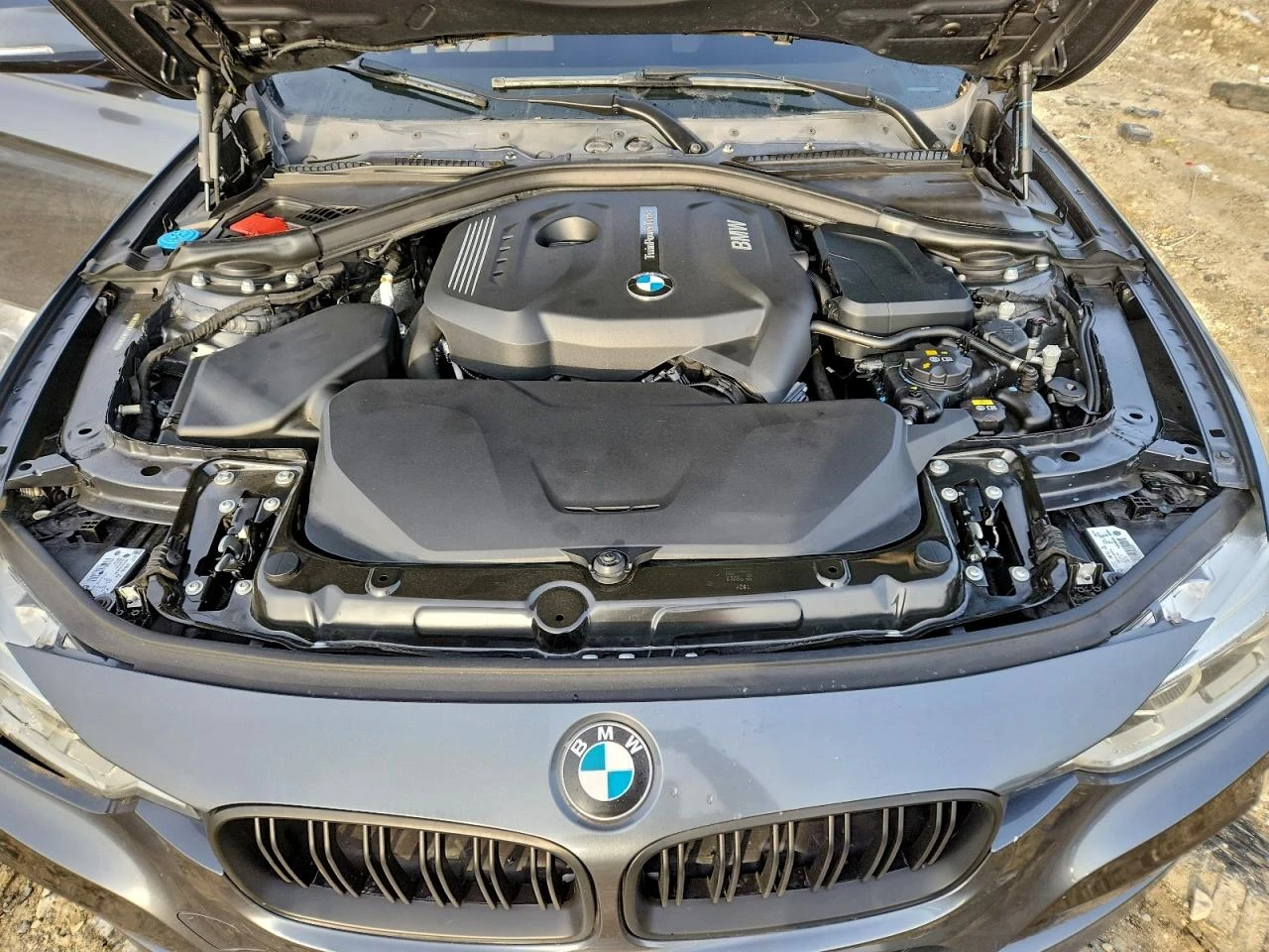 BMW 330  - изображение 7