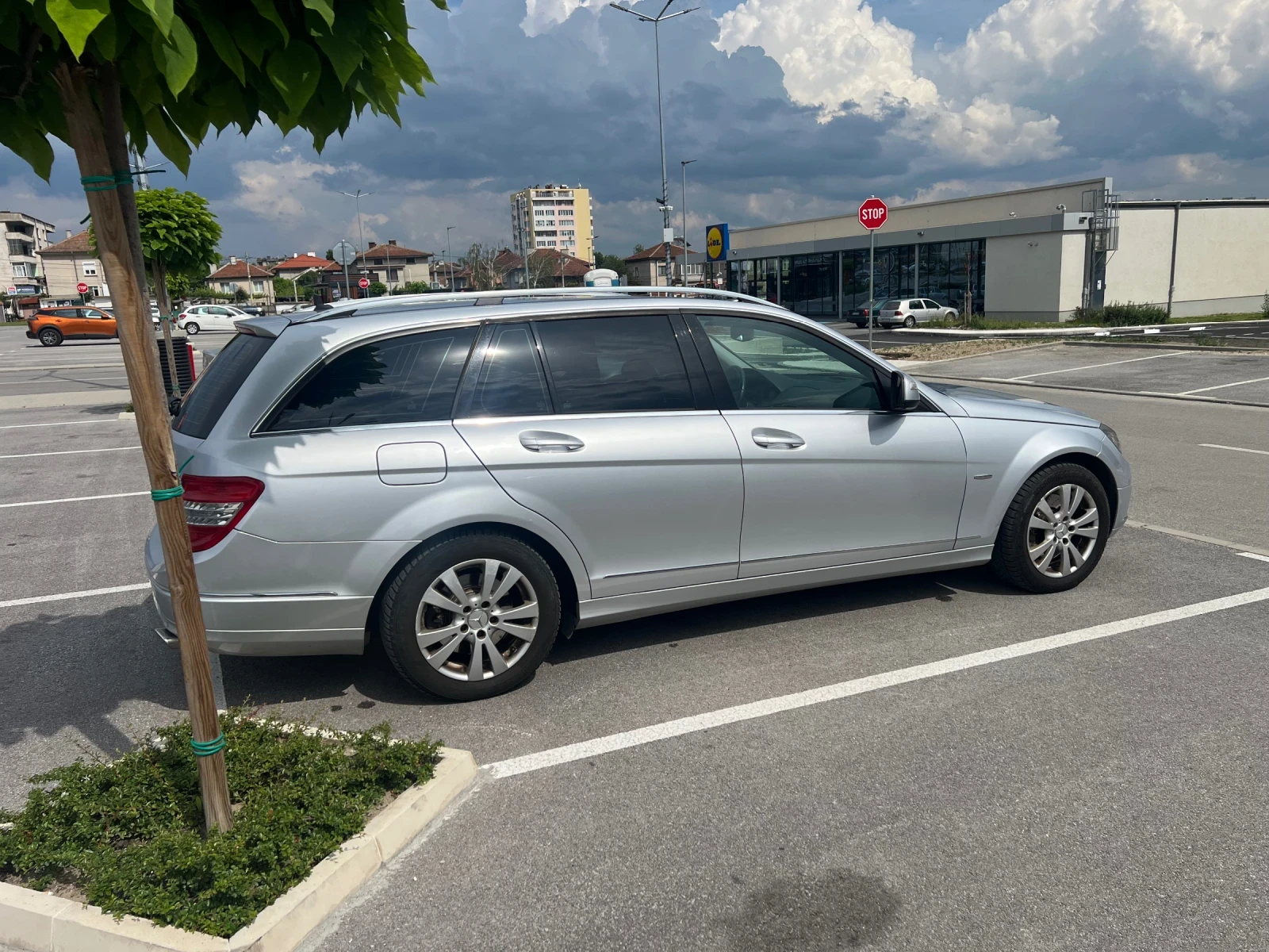 Mercedes-Benz C 320 CDI, снимка 7 - Автомобили и джипове - 53936061