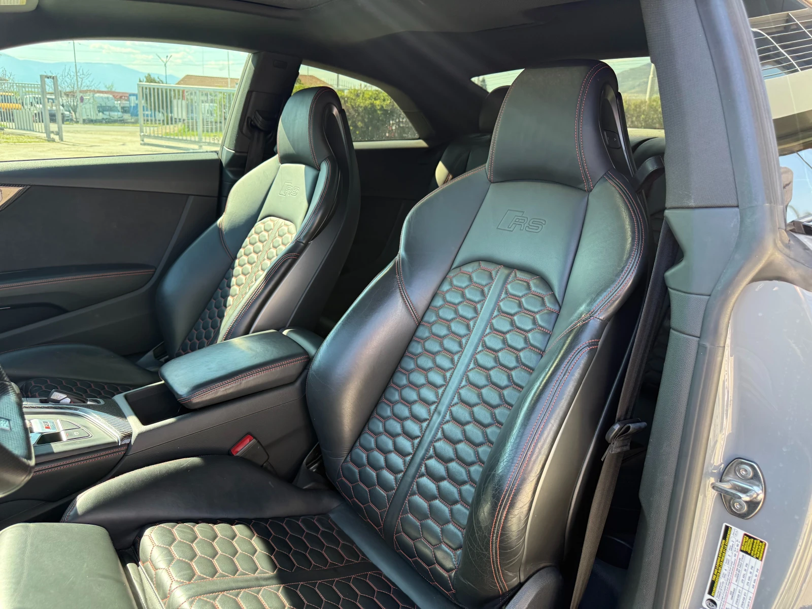 Audi Rs5 Carbon/B&O/Virtual/Panorama/Massage  , снимка 13 - Автомобили и джипове - 54118545