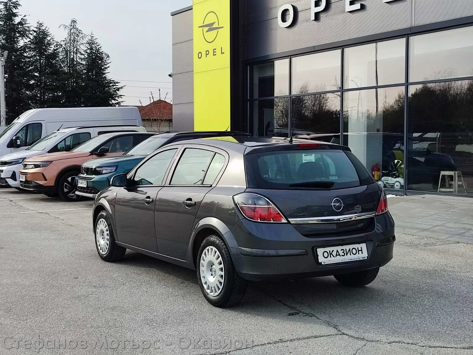 Opel Astra 1.6 (116hp) МТ5, снимка 8 - Автомобили и джипове - 54227463