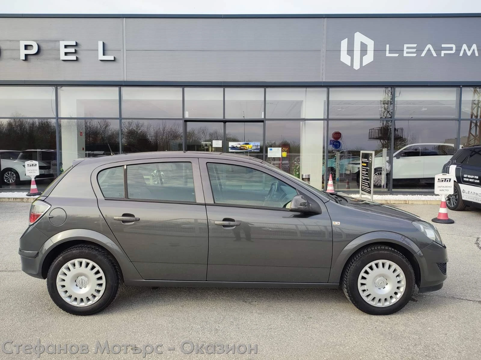 Opel Astra 1.6 (116hp) МТ5, снимка 5 - Автомобили и джипове - 54227463