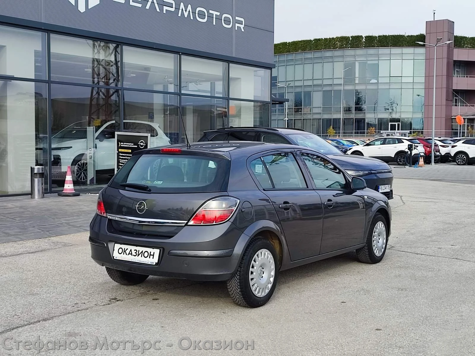 Opel Astra 1.6 (116hp) МТ5, снимка 6 - Автомобили и джипове - 54227463