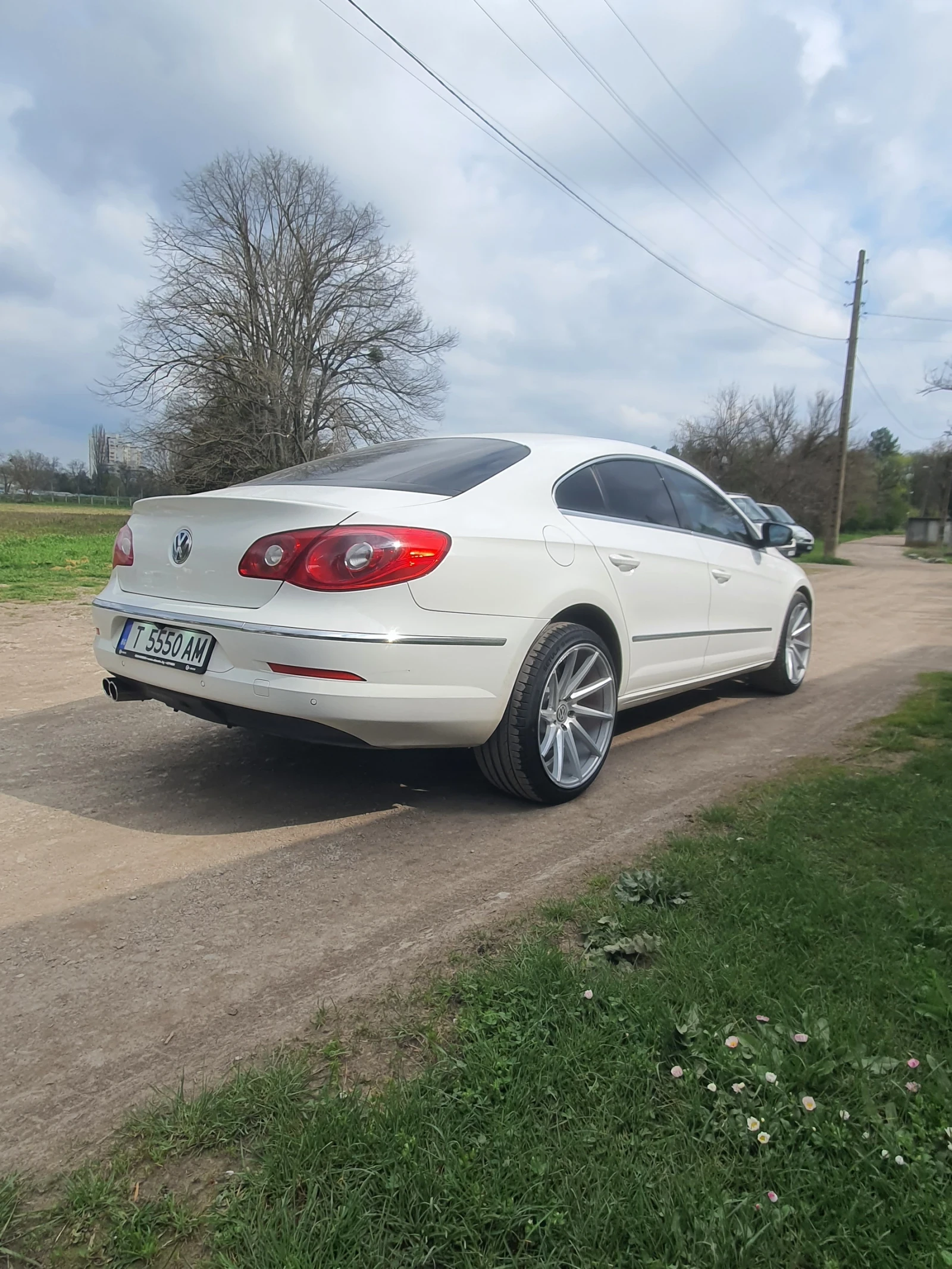 VW CC 2.0 TDI, снимка 4 - Автомобили и джипове - 54348042