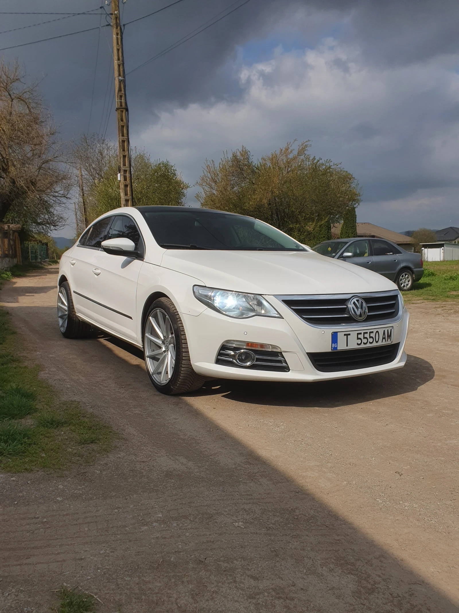 VW CC 2.0 TDI, снимка 5 - Автомобили и джипове - 54348042