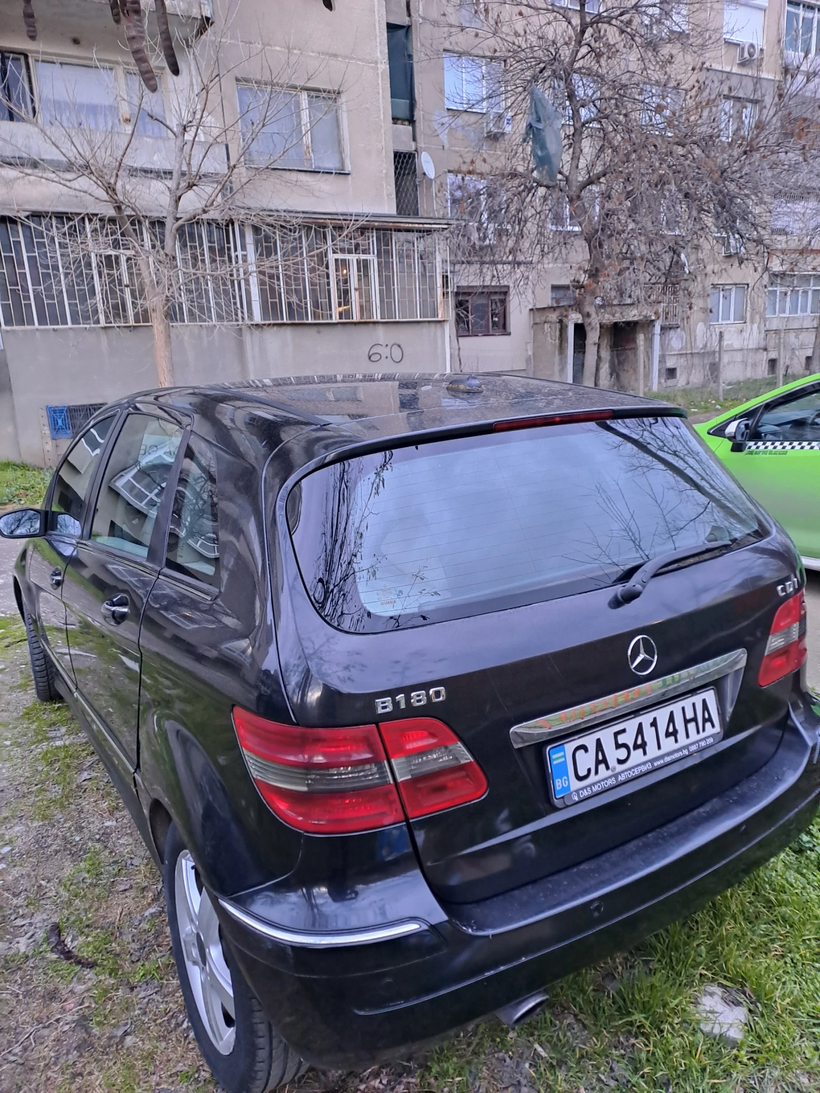 Mercedes-Benz B 180, снимка 3 - Автомобили и джипове - 54378106