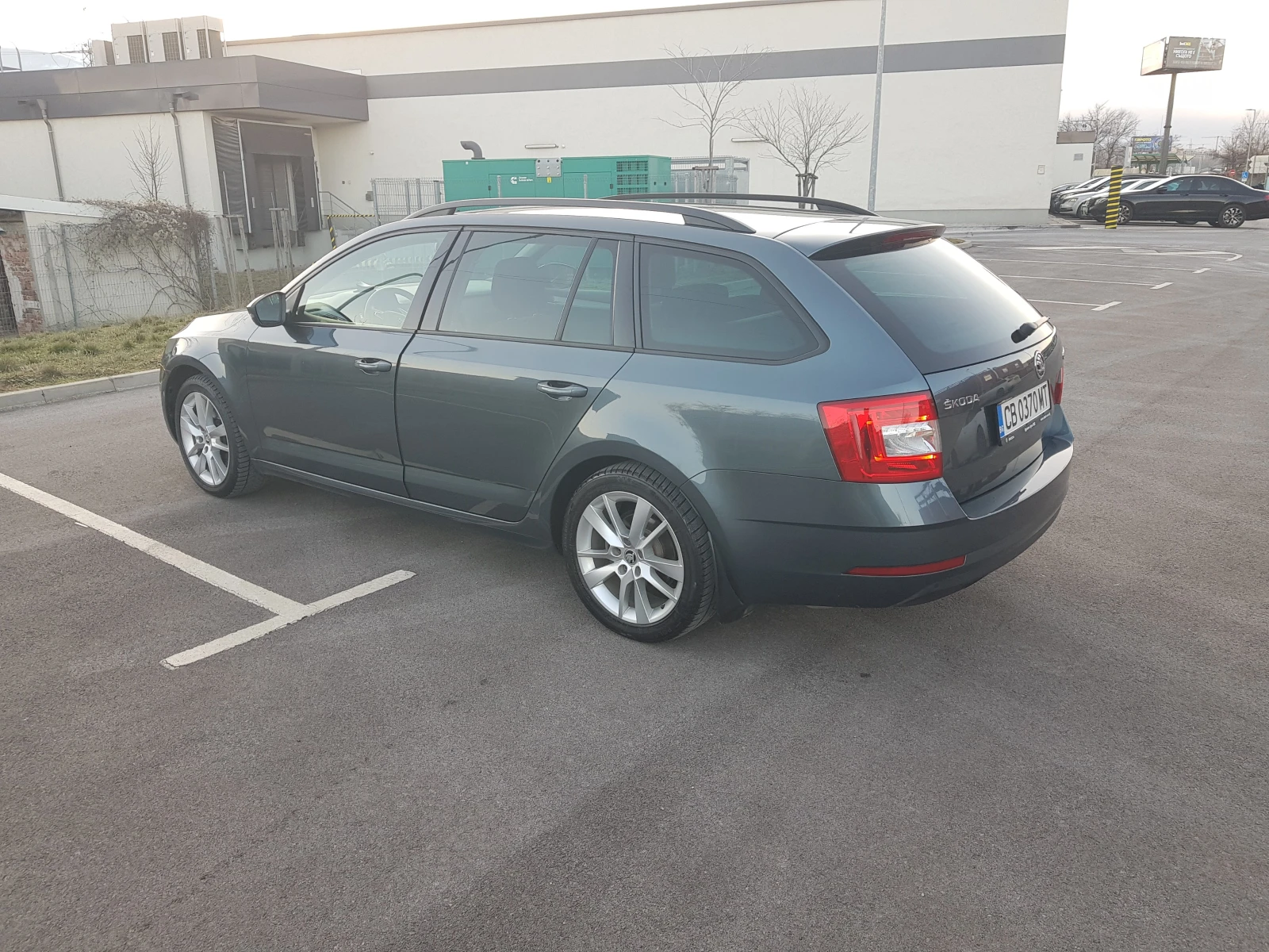 Skoda Octavia, снимка 9 - Автомобили и джипове - 54639565
