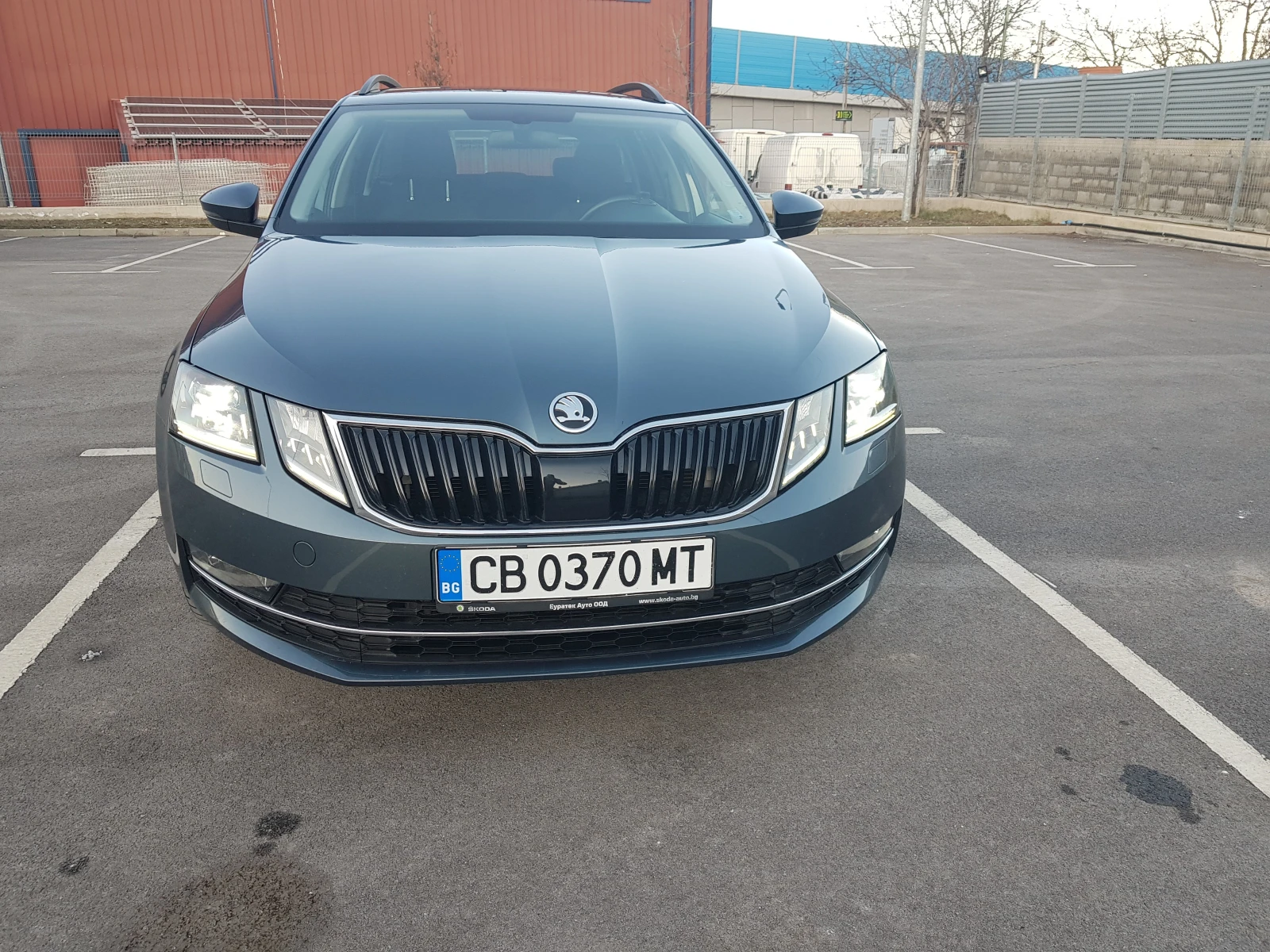Skoda Octavia, снимка 11 - Автомобили и джипове - 54639565