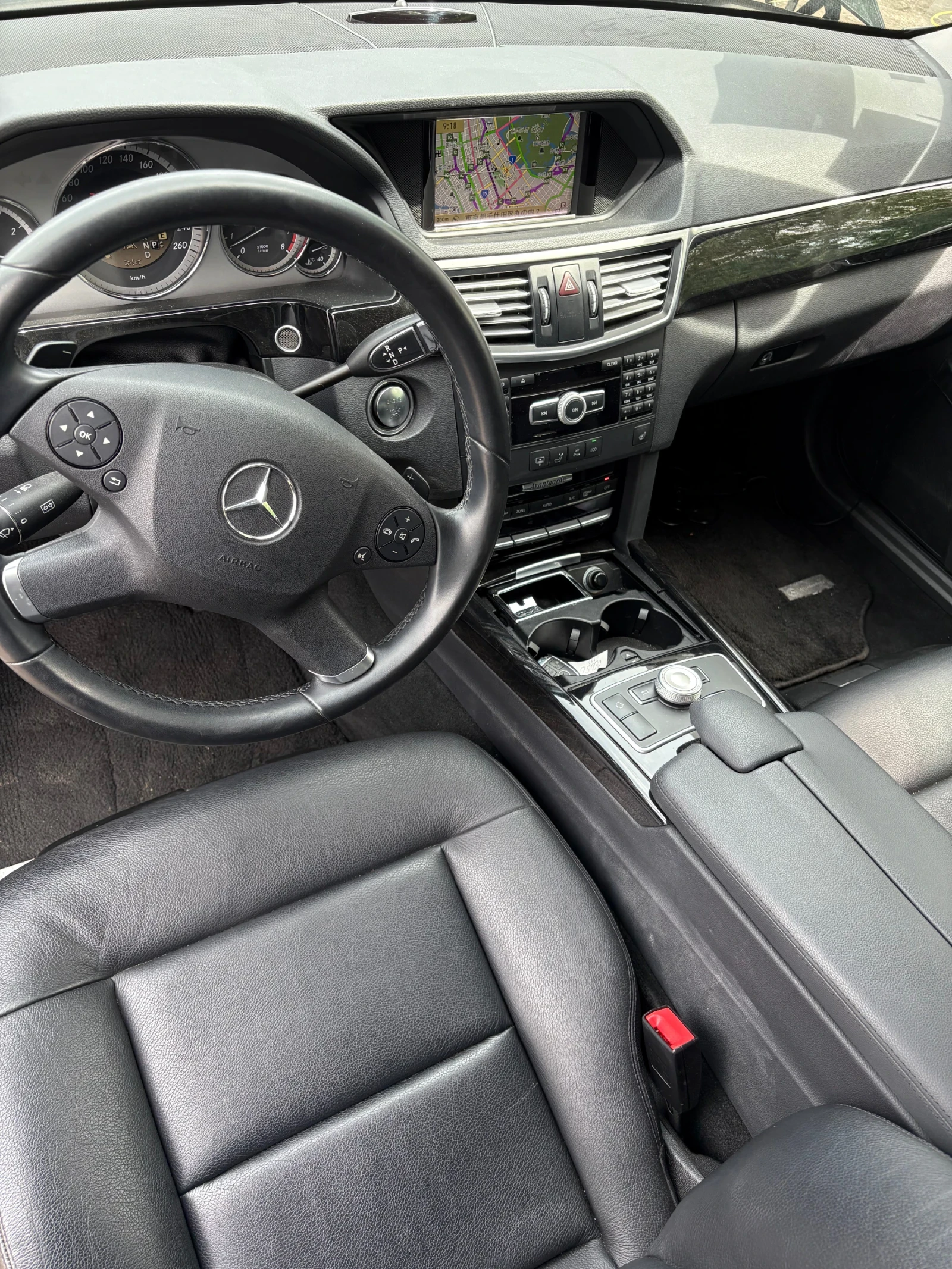 Mercedes-Benz E 350 BlueEFFICIENCY Avantgarde , снимка 16 - Автомобили и джипове - 54886138