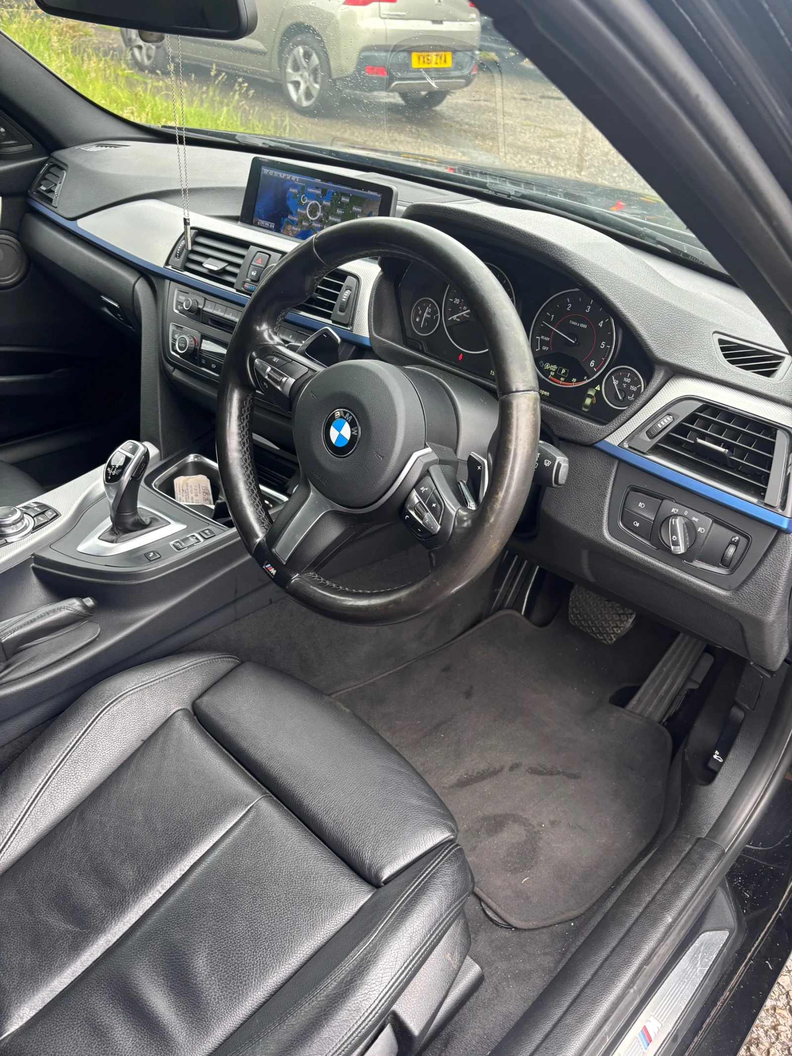 BMW 330, снимка 6 - Автомобили и джипове - 54917657