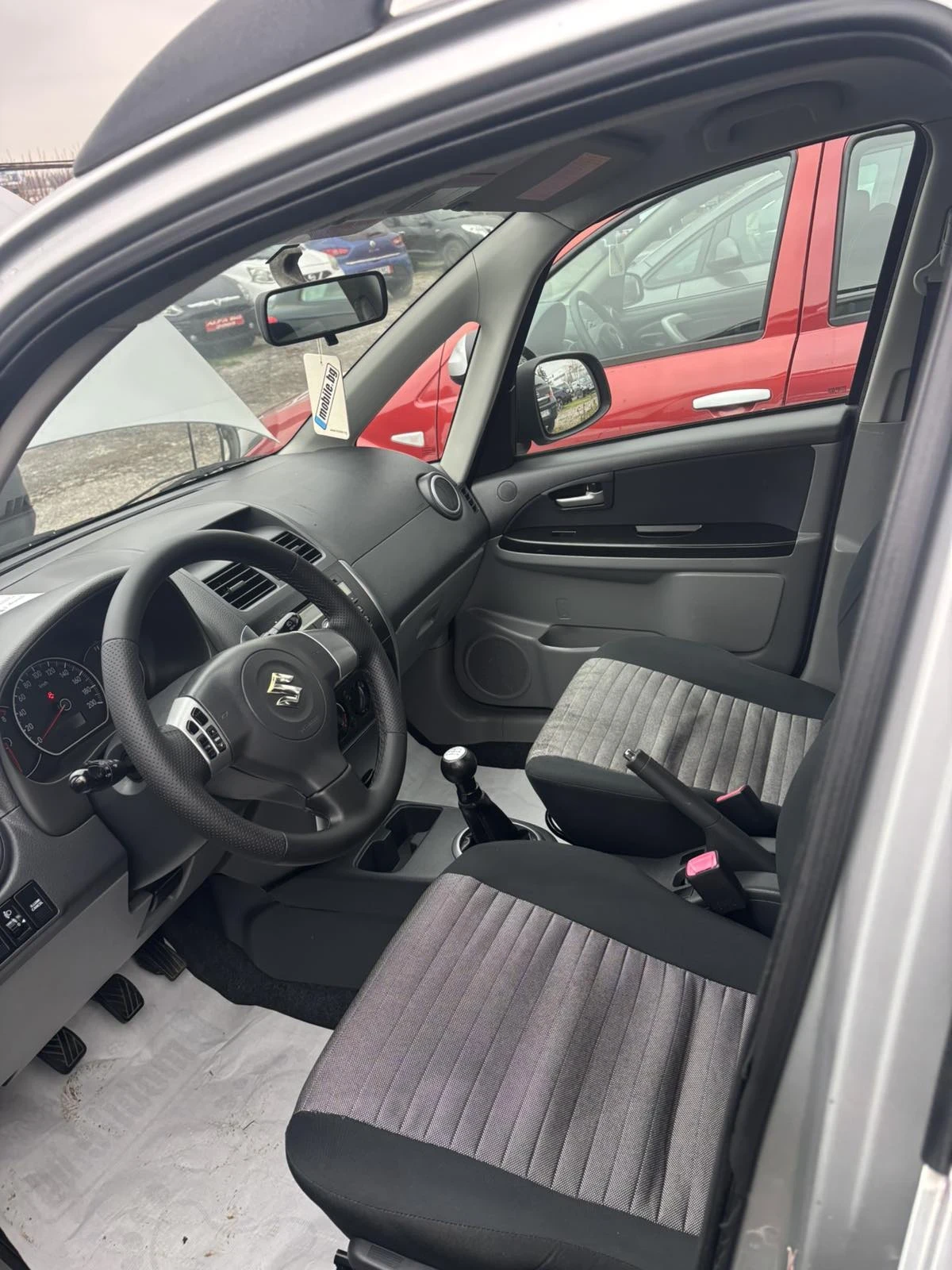 Suzuki SX4, снимка 8 - Автомобили и джипове - 54978818