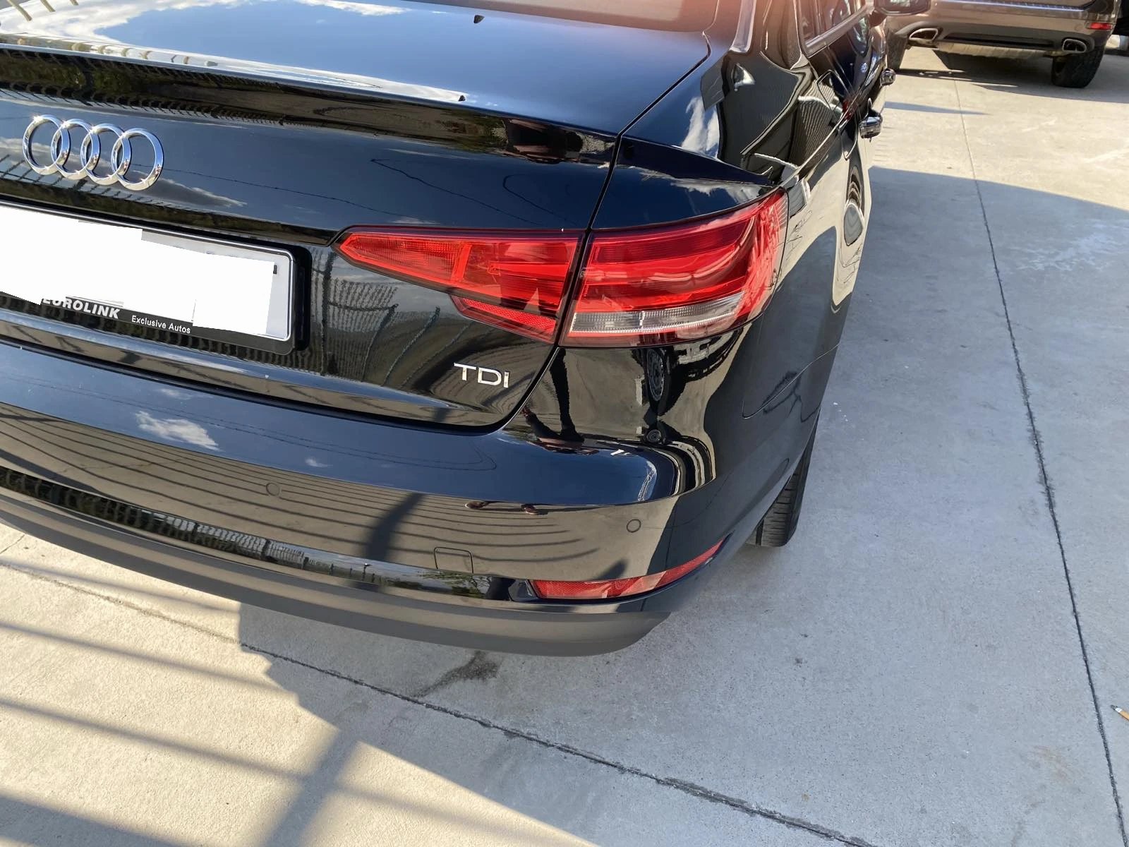 Audi A4 2.0 TDI, снимка 4 - Автомобили и джипове - 55038071