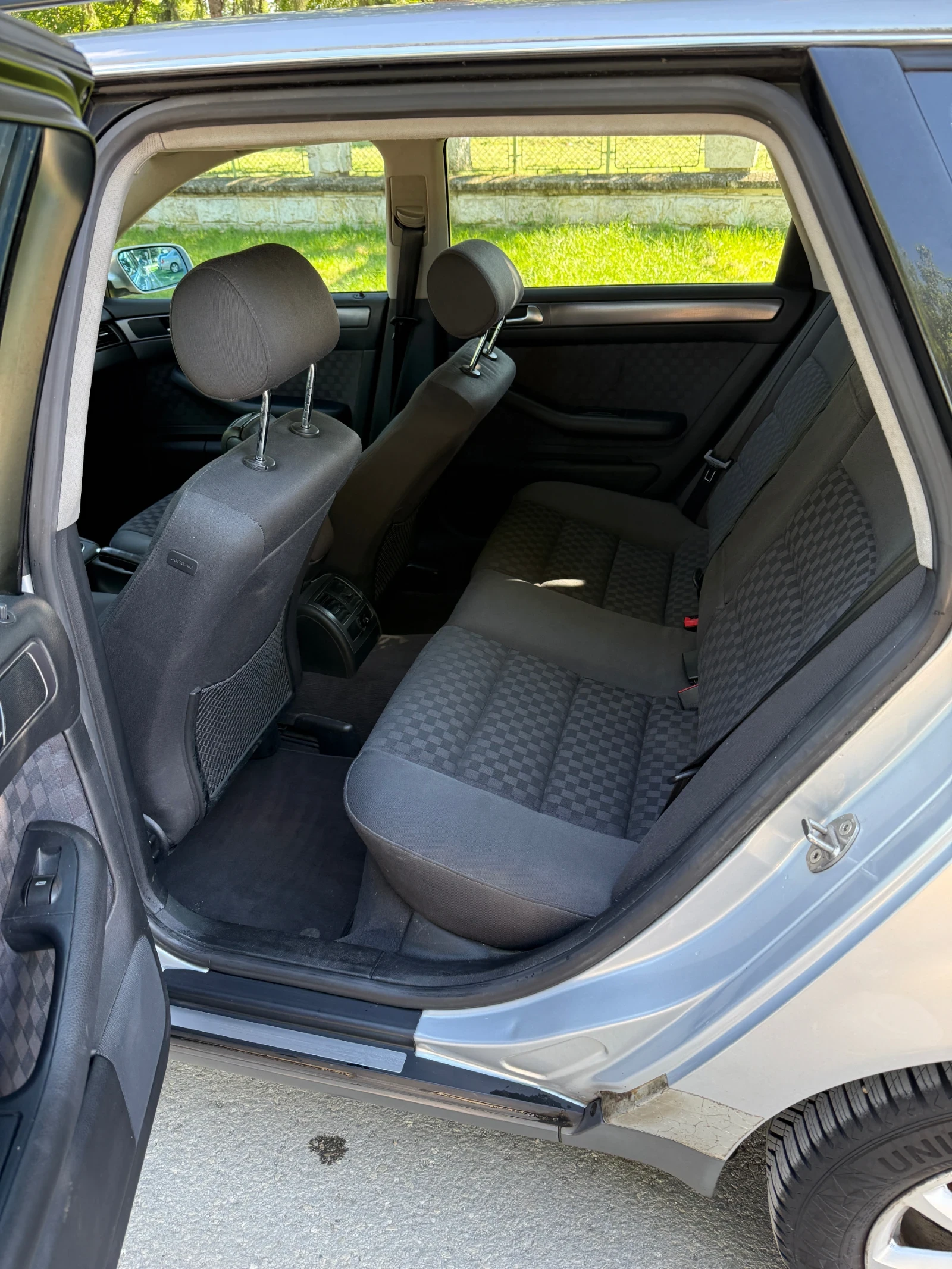 Audi A6 1.9 TDI , снимка 11 - Автомобили и джипове - 55047792