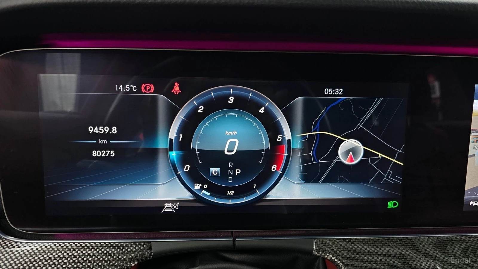 Mercedes-Benz CLS 400 d/4MATIC/AMG-LINE/SUNROOF/HEAD-UP, снимка 7 - Автомобили и джипове - 55421804