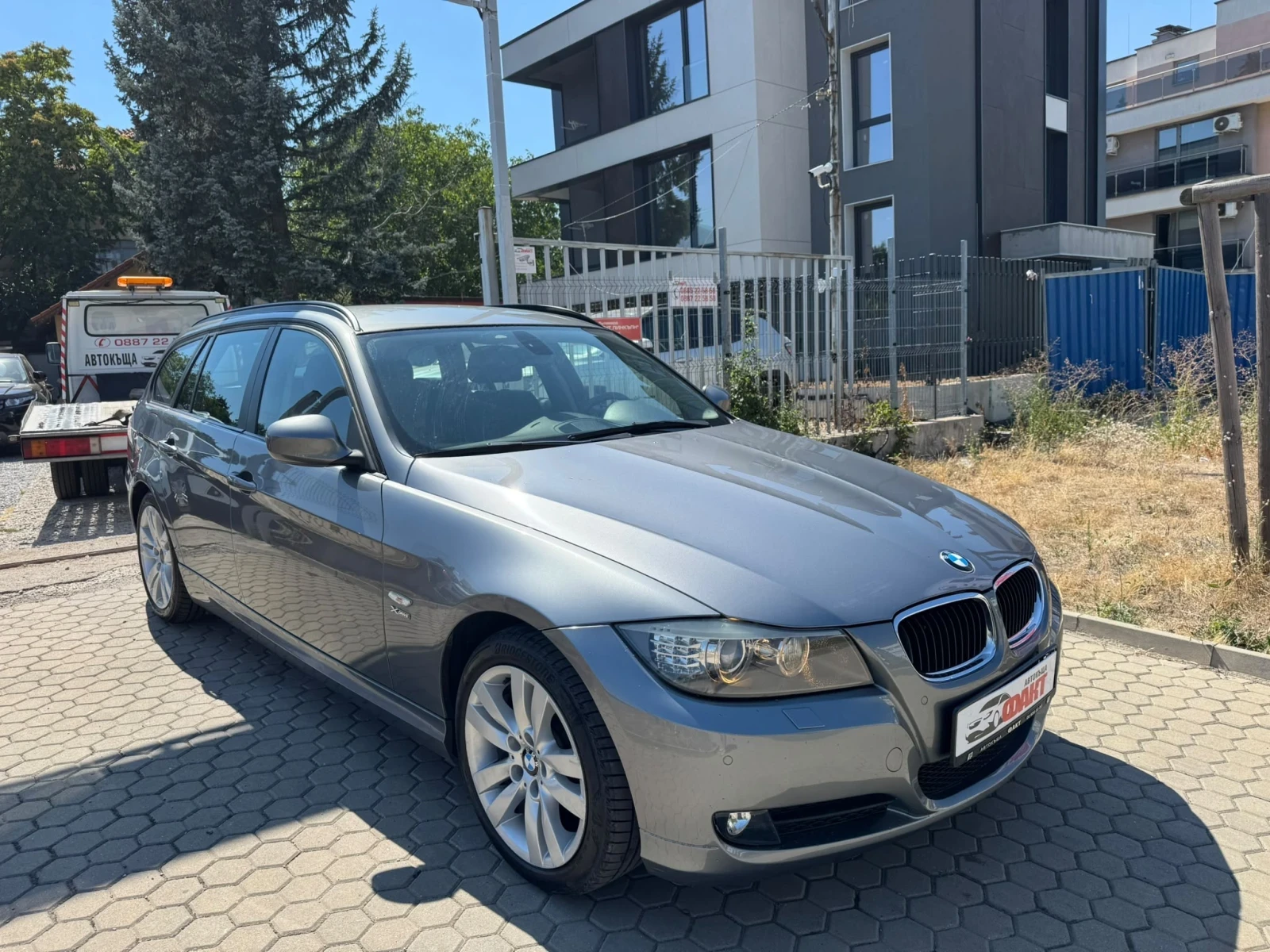 BMW 320 xDrive/AVTOMAT, снимка 2 - Автомобили и джипове - 55427779