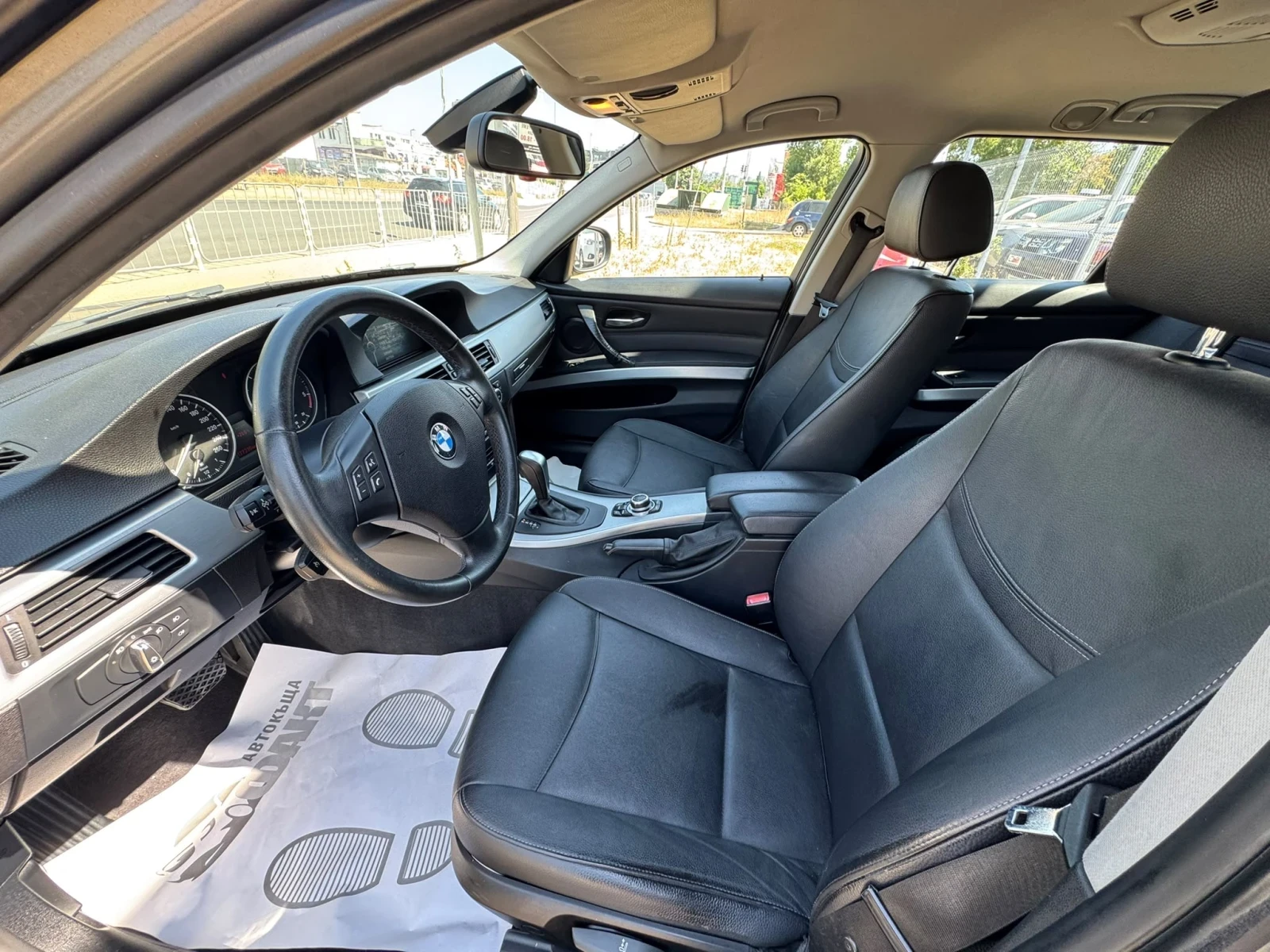 BMW 320 xDrive/AVTOMAT, снимка 6 - Автомобили и джипове - 55427779