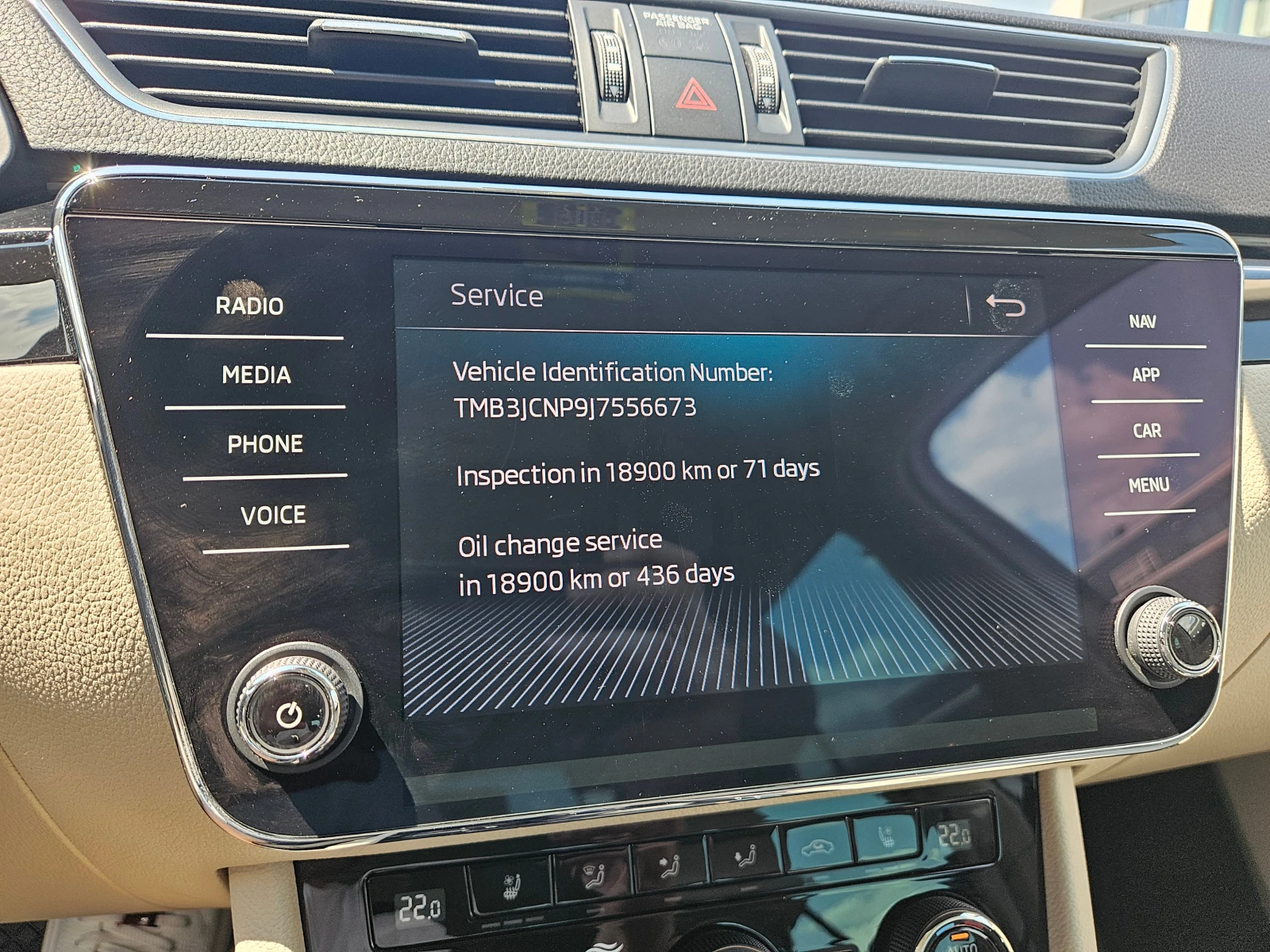 Skoda Superb Laurin & Klement (L&K), снимка 6 - Автомобили и джипове - 55573685