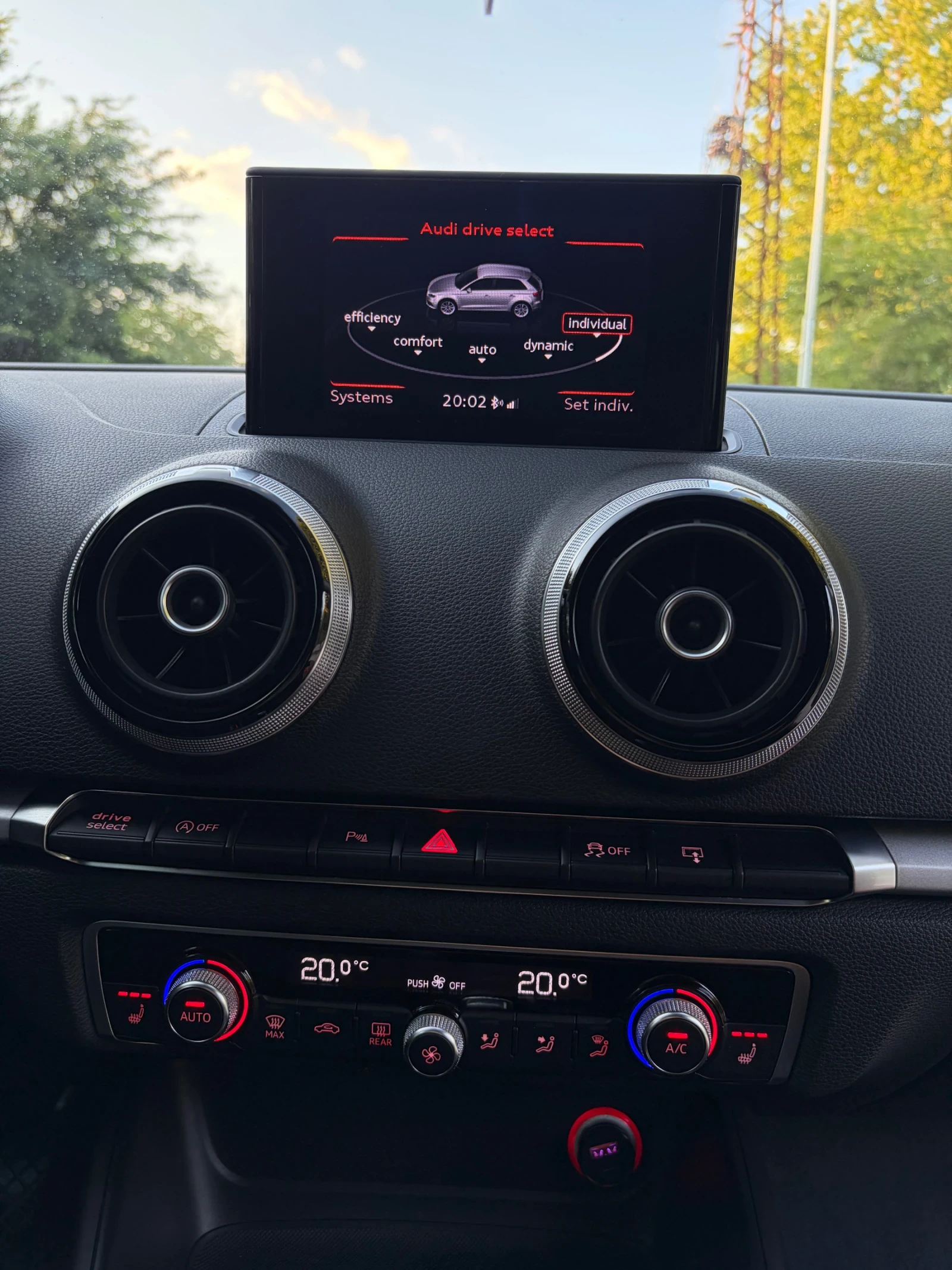 Audi A3 2.0 TDI S TRONIC, снимка 11 - Автомобили и джипове - 55720205