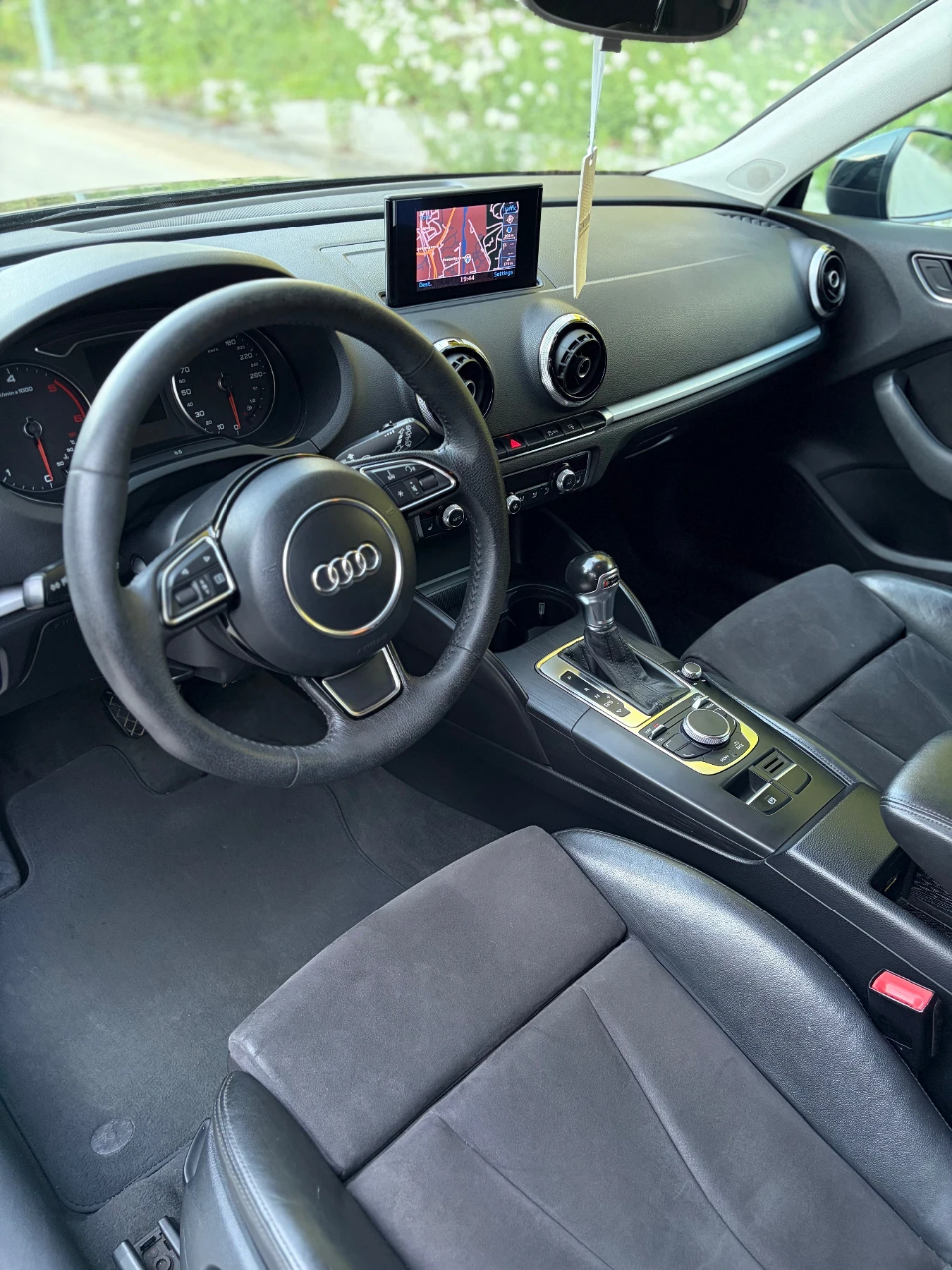 Audi A3 2.0 TDI S TRONIC, снимка 5 - Автомобили и джипове - 55720205