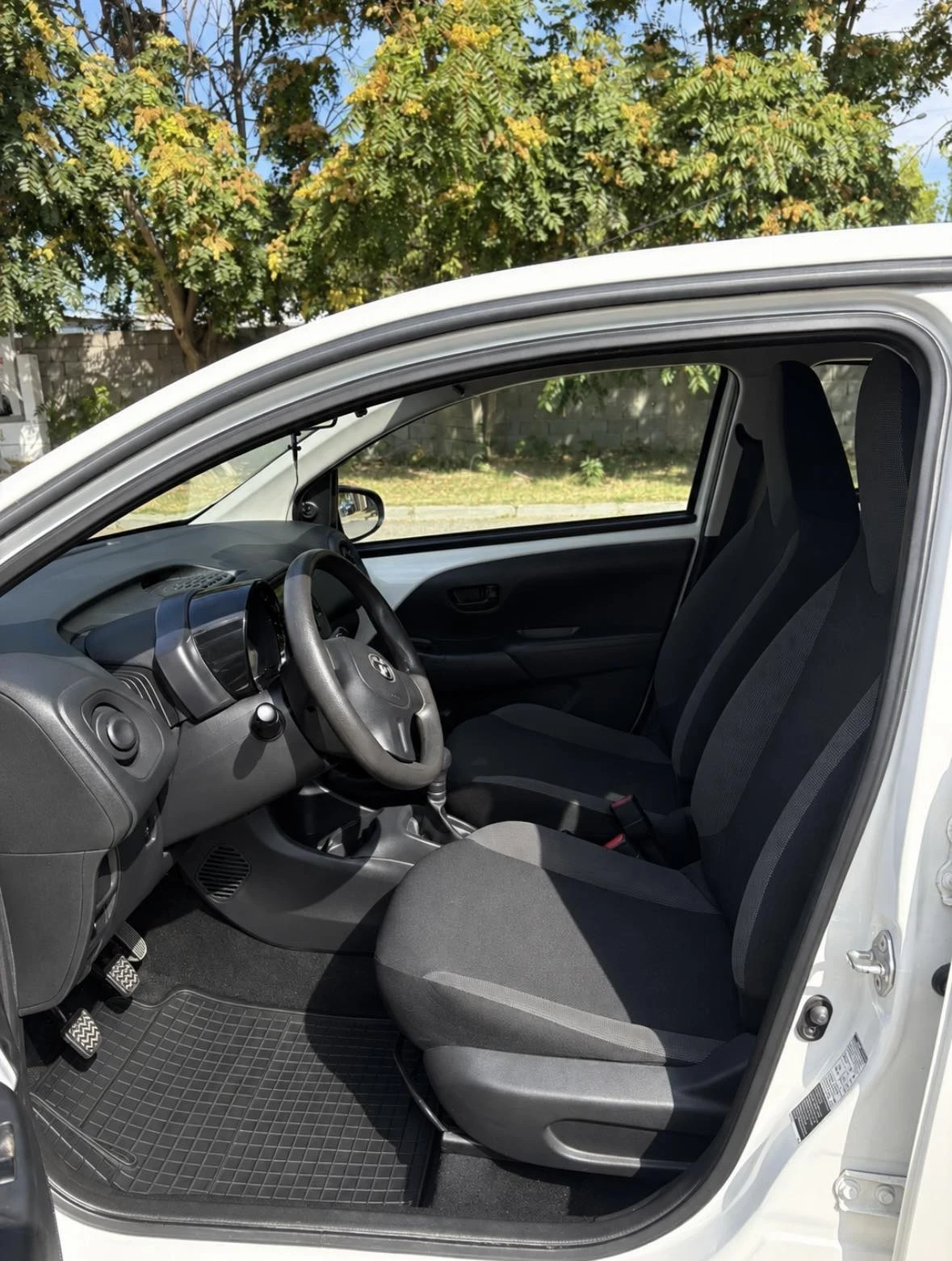 Toyota Aygo, снимка 8 - Автомобили и джипове - 56183742