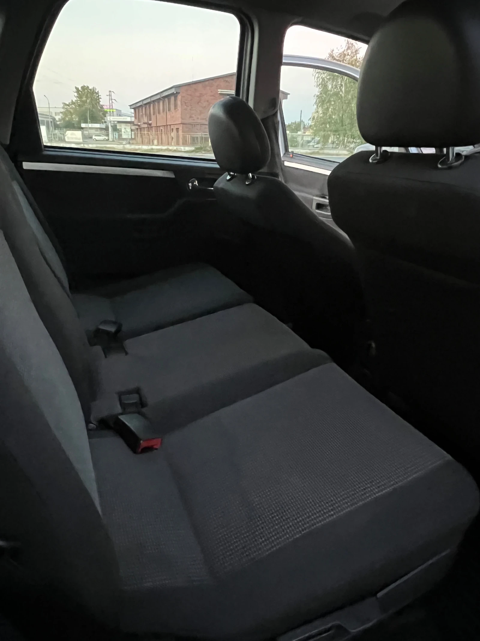 Opel Meriva 1.7 CDTI, снимка 6 - Автомобили и джипове - 56317457