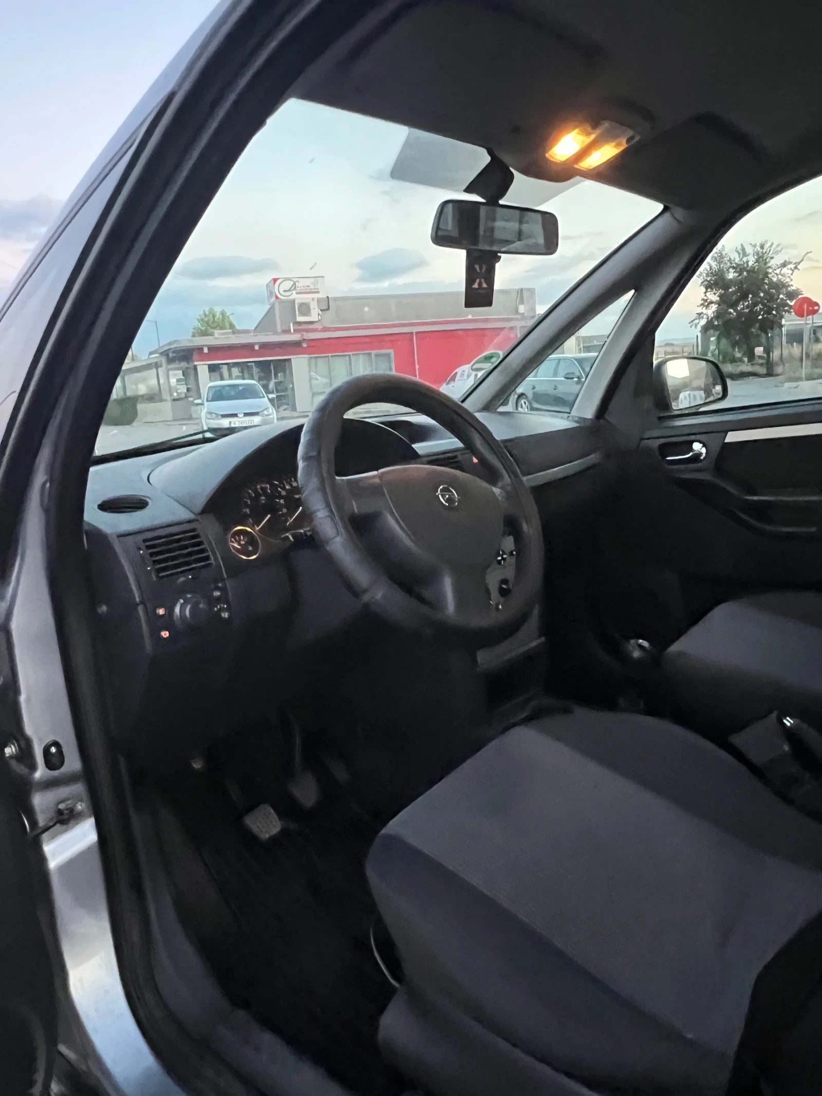 Opel Meriva 1.7 CDTI, снимка 4 - Автомобили и джипове - 56317457