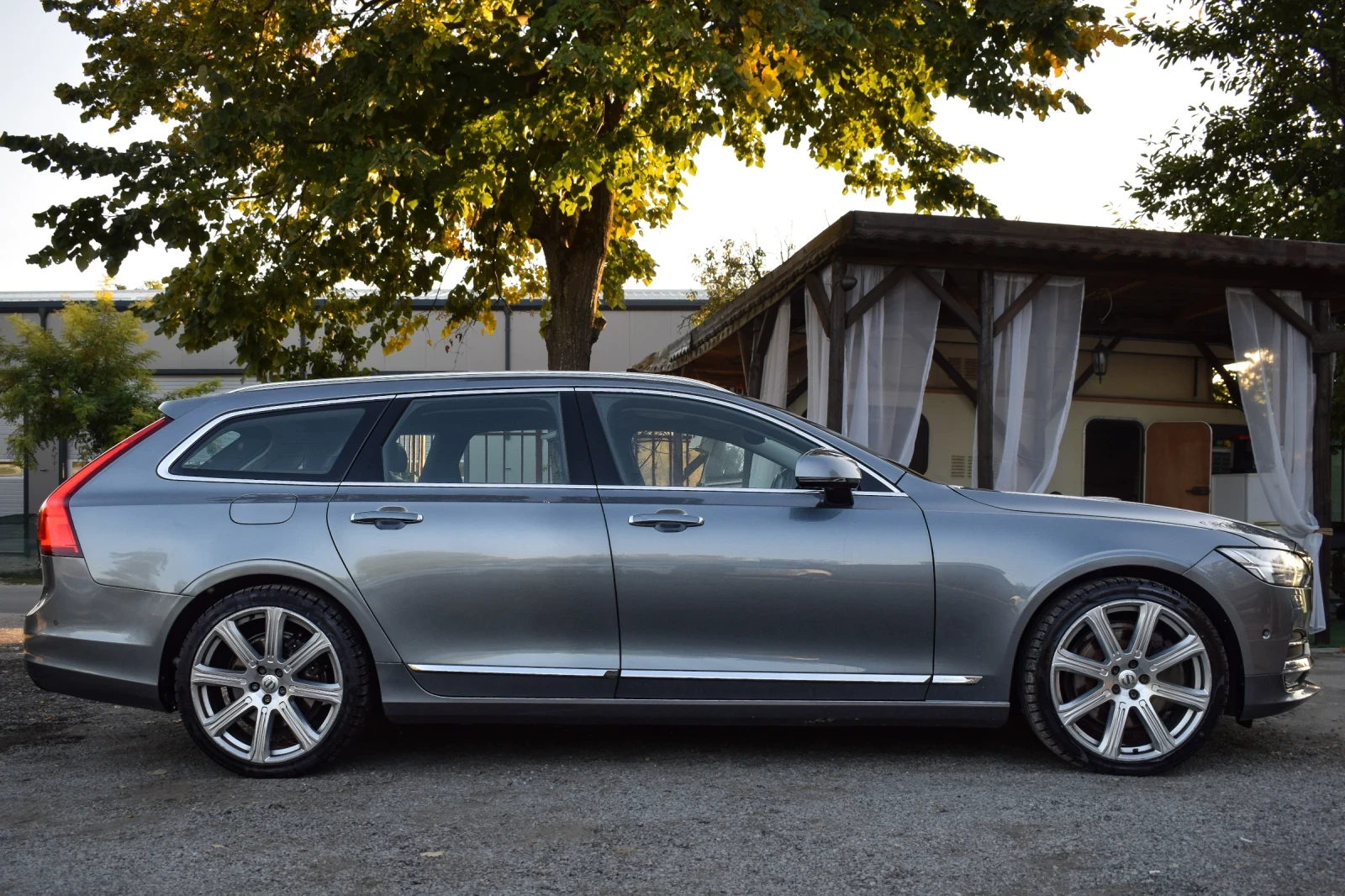 Volvo V90 D5, снимка 5 - Автомобили и джипове - 56378792