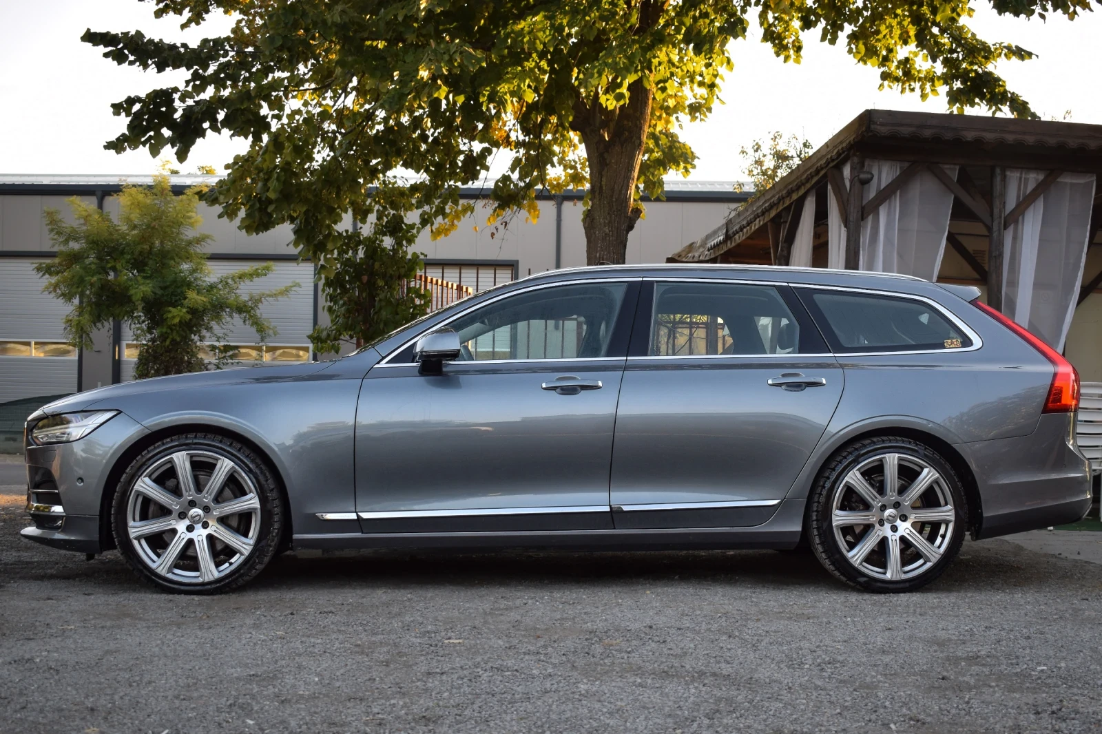 Volvo V90 D5, снимка 6 - Автомобили и джипове - 56378792