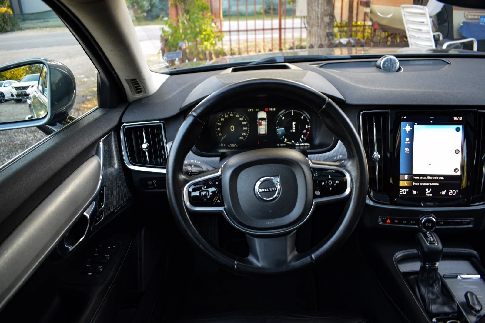 Volvo V90 D5, снимка 14 - Автомобили и джипове - 56378792
