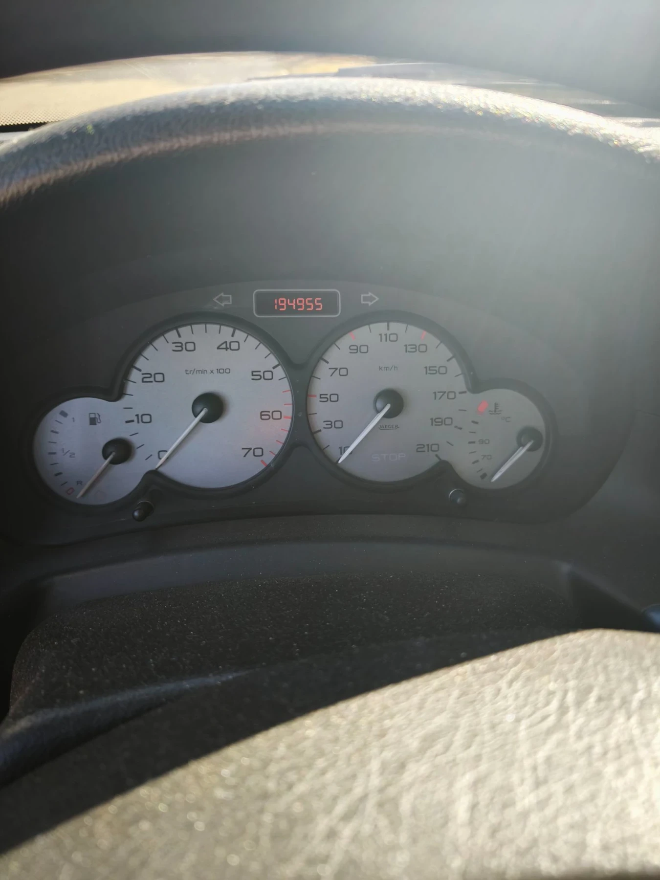 Peugeot Partner 1.6HDI, снимка 2 - Автомобили и джипове - 56438597