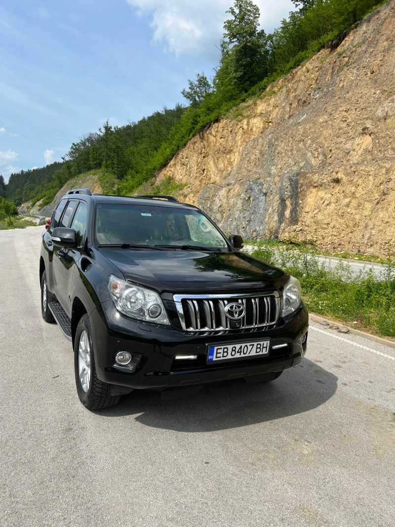 Toyota Land cruiser 3.0 D-4D/150/JBL/ДДС/ 6+ 1 , снимка 1 - Автомобили и джипове - 40918923