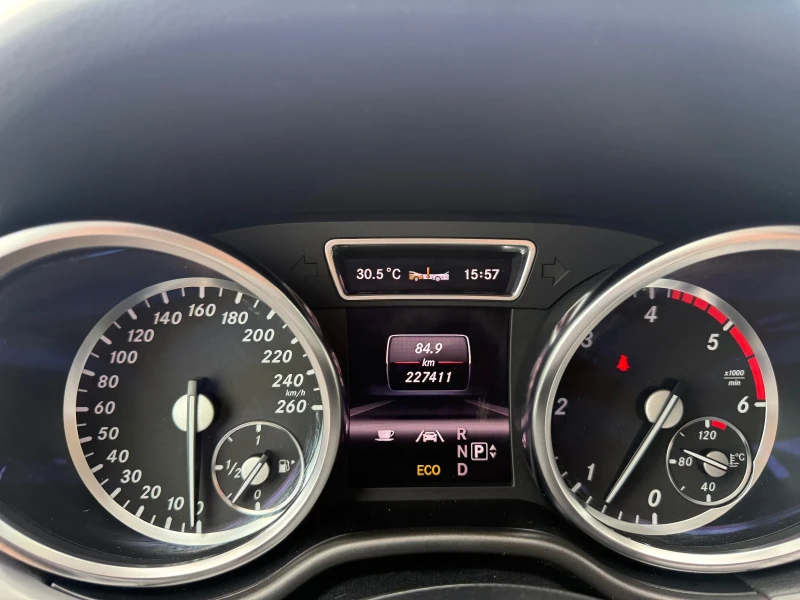 Mercedes-Benz ML 350 AMG-LiNE, снимка 9 - Автомобили и джипове - 52737834