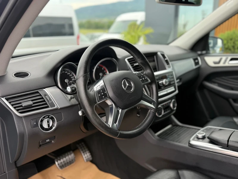 Mercedes-Benz ML 350 AMG-LiNE, снимка 10 - Автомобили и джипове - 52737834