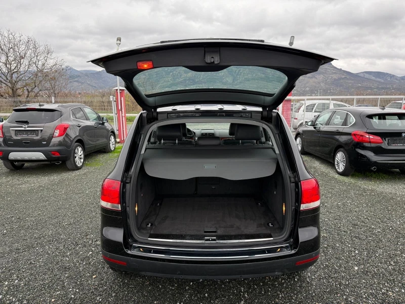 VW Touareg (КАТО НОВА), снимка 13 - Автомобили и джипове - 52583171
